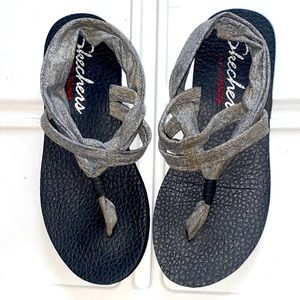 Skechers Yoga Foam Sandals